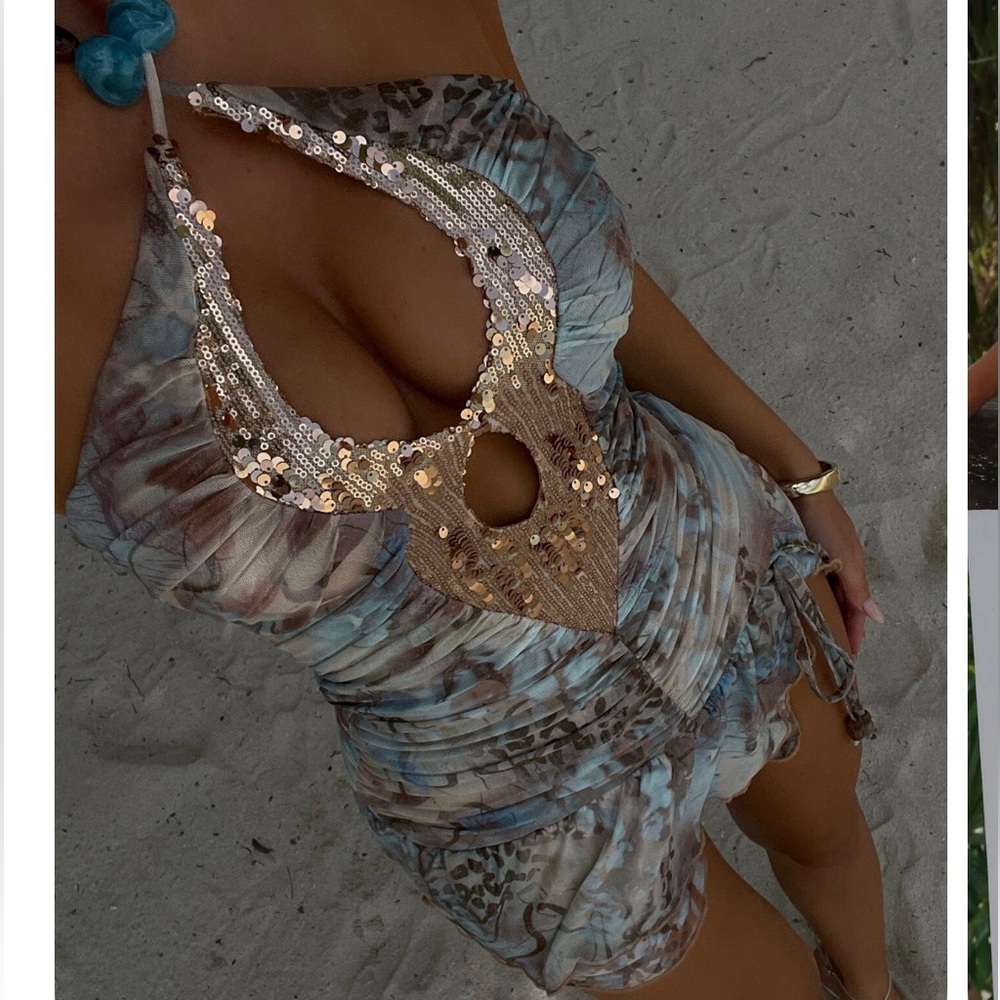 Elegant Blue and Brown Mini Dress